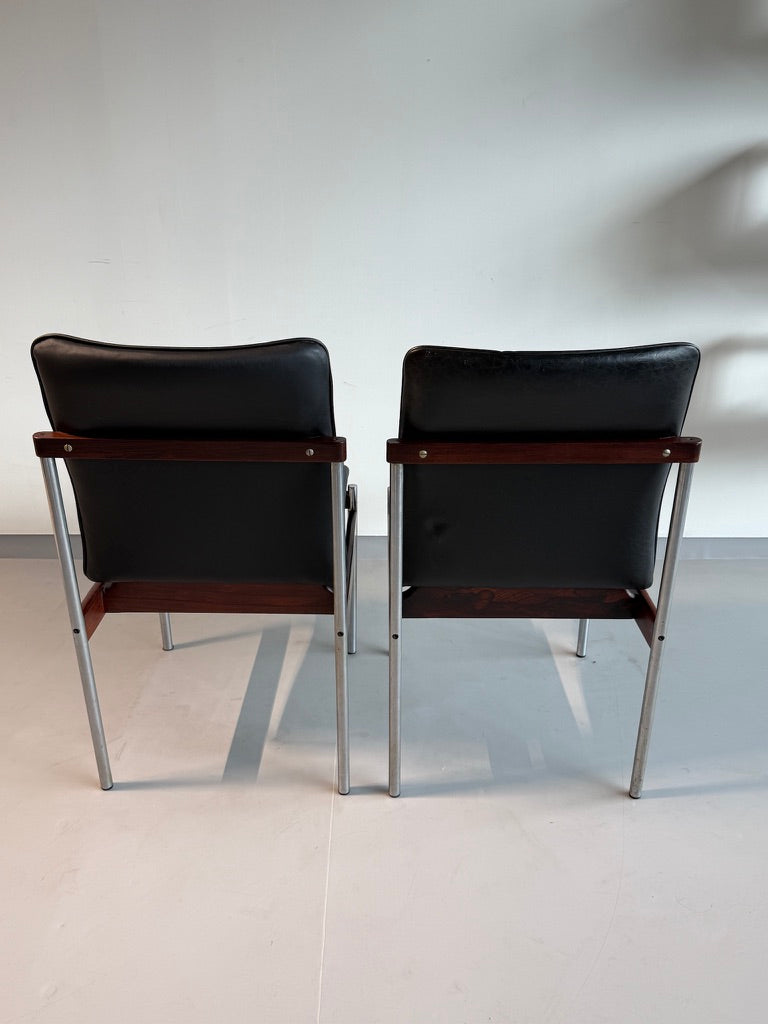 black Thersa chairs