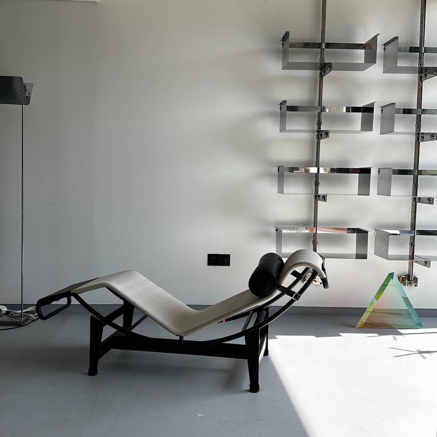 Cassina LC4 black