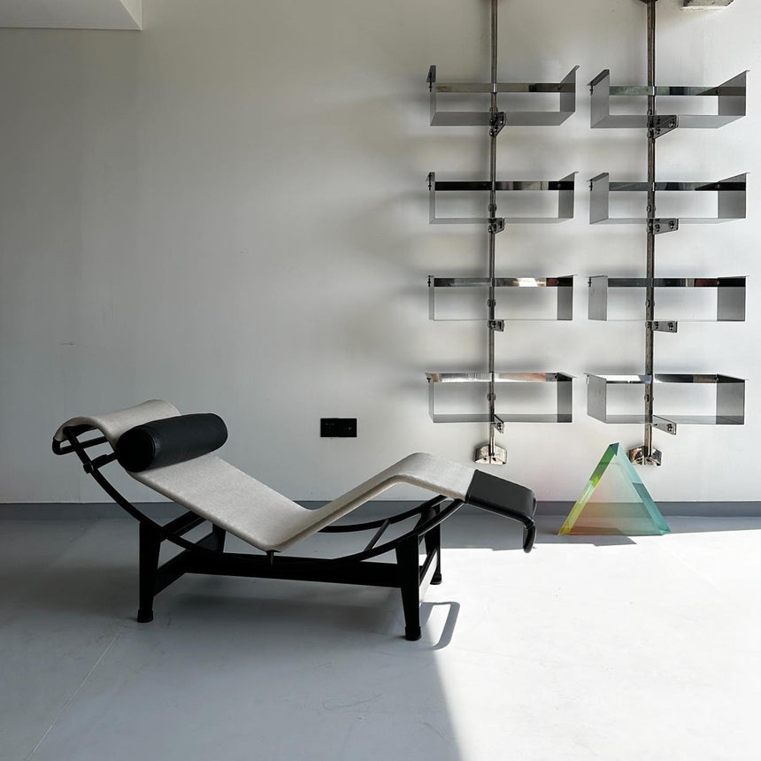 Cassina LC4 black
