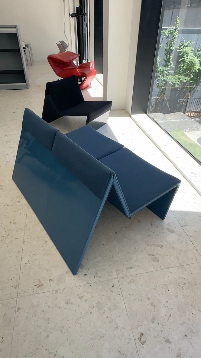 M LOUNGE CHAIR