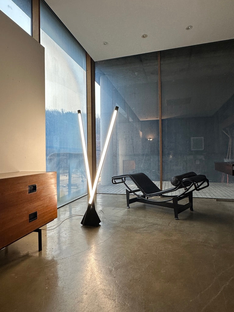 Cassina LC4 black