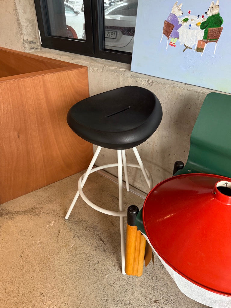 "Beaser 65" stool by Lonc
