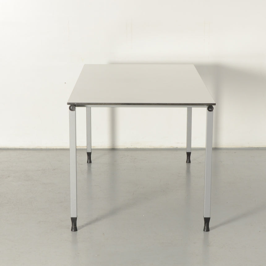 테이블 by Ahrend 160 x 80cm