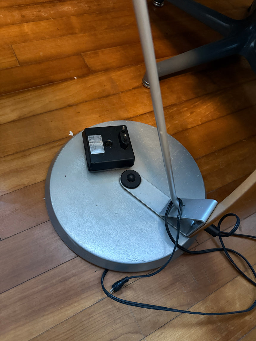 Bjorklund floor lamp: Prolog