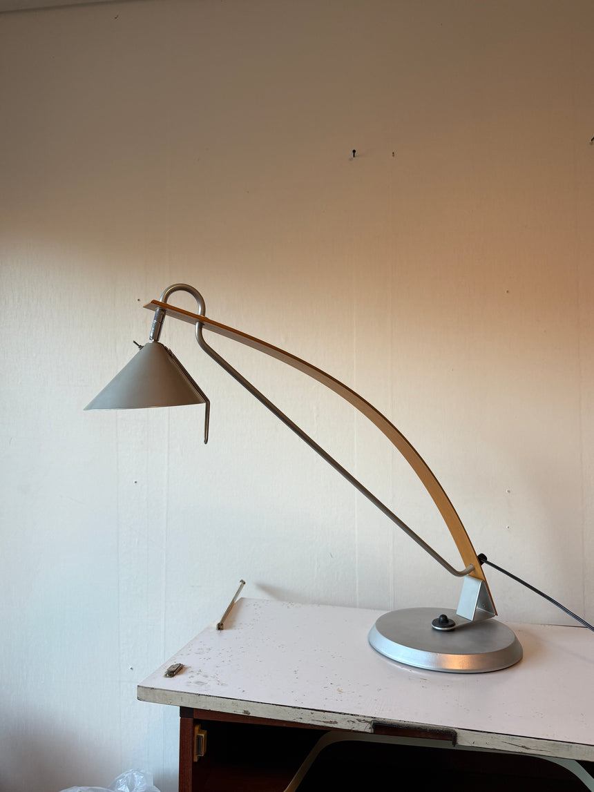 Bjorklund floor lamp: Prolog
