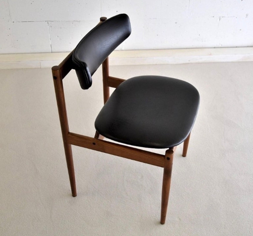 Thereca Dining Table & Chairs Set