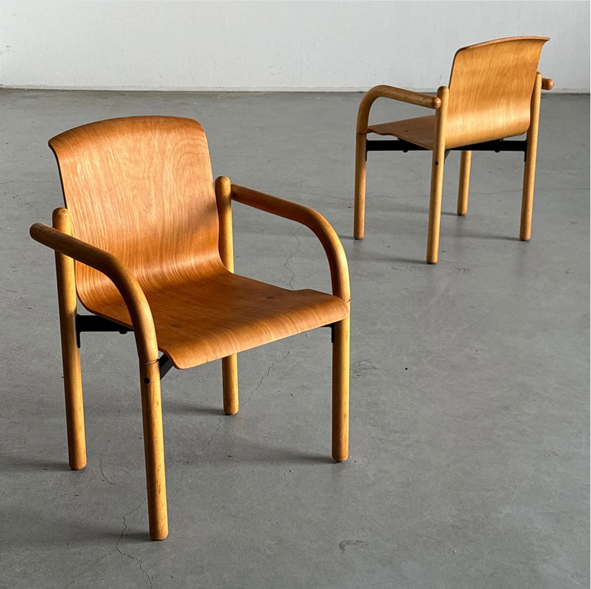 Thonet S320 나무 빈티지 버전