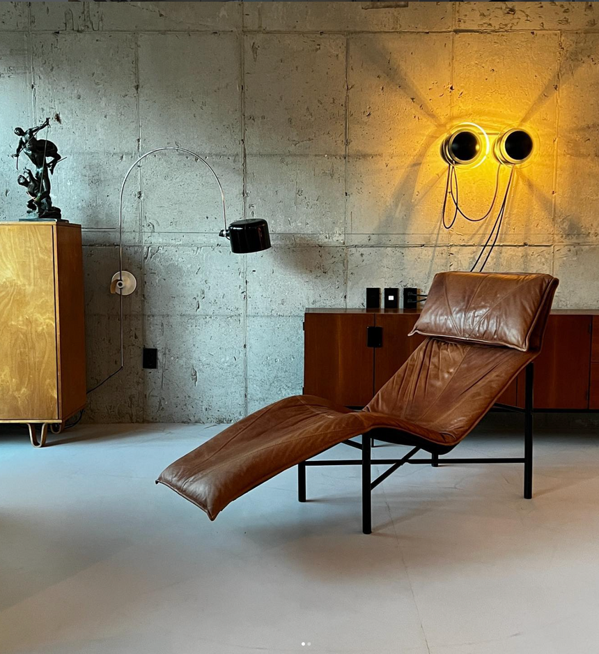 Coupe Wall Arc Lamp by Joe Colombo for Oluce