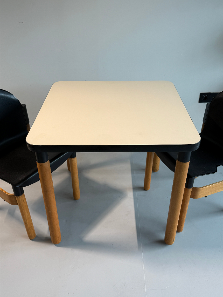 FLEX 2000 토넷 Thonet table