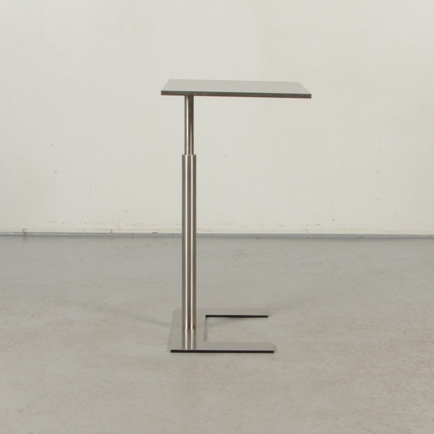 U side table by Laurents Fischer