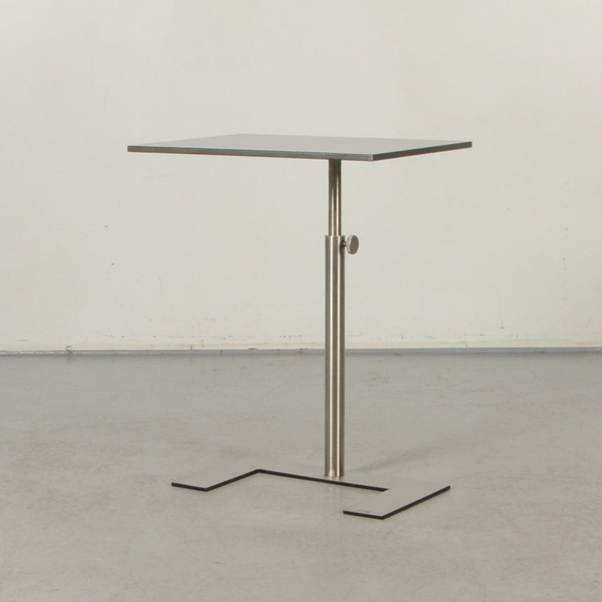 U side table by Laurents Fischer
