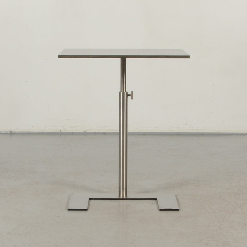 U side table by Laurents Fischer