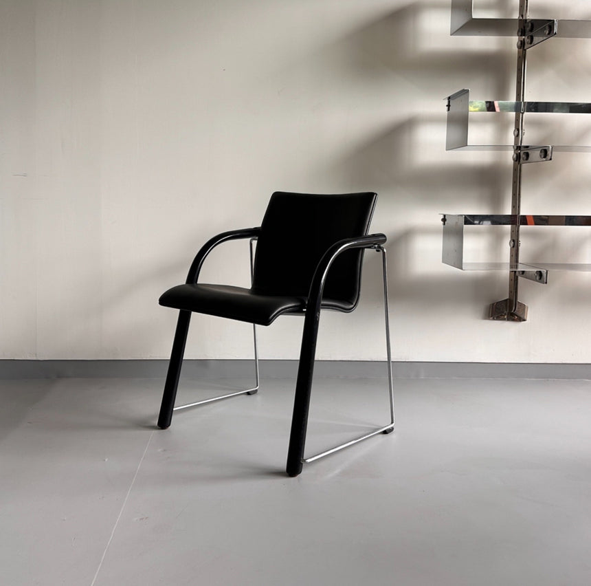 Thonet S320 black leather