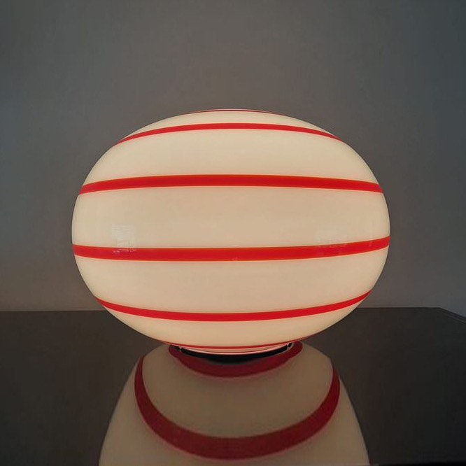 table lamp by Ilu Di Vetro