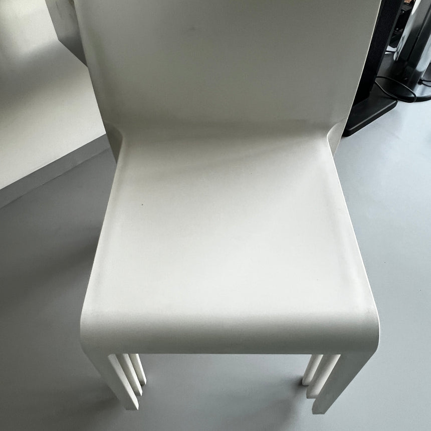 Volt chairs: stackable & weather proof