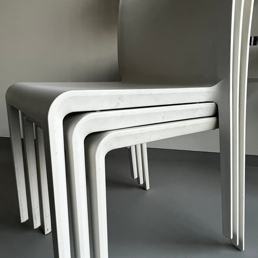Volt chairs: stackable & weather proof