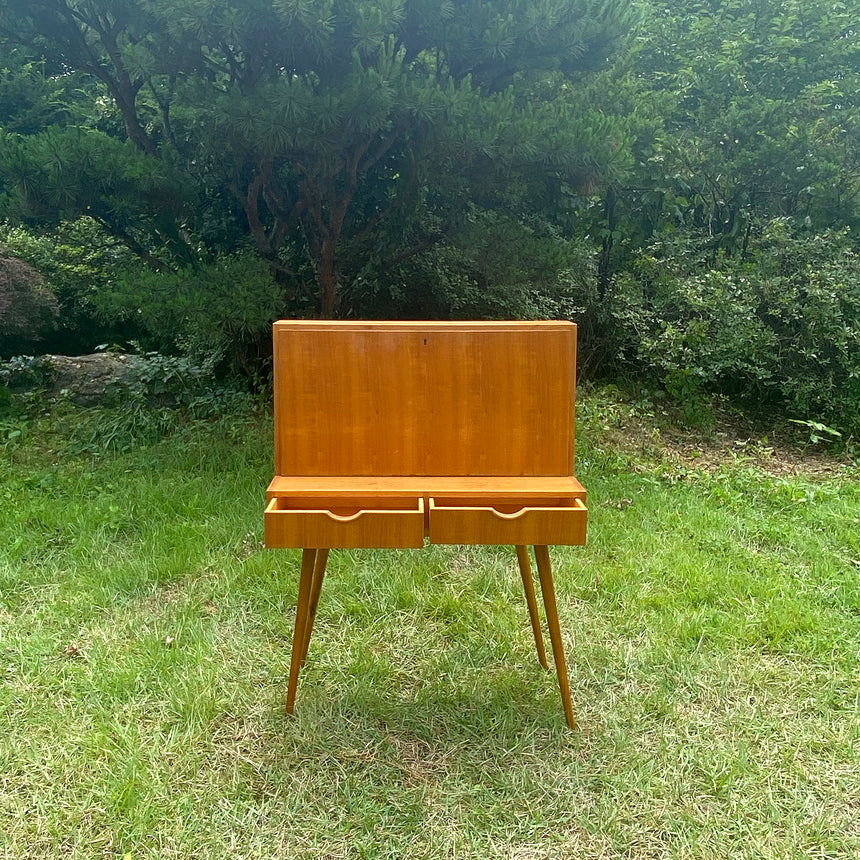 Secretary desk